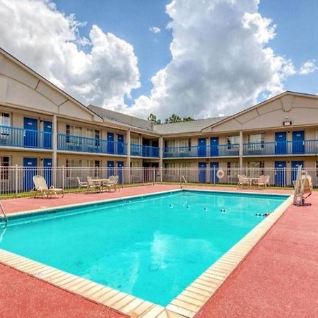 Oyo Hotel Baton Rouge Mid City Eksteriør billede