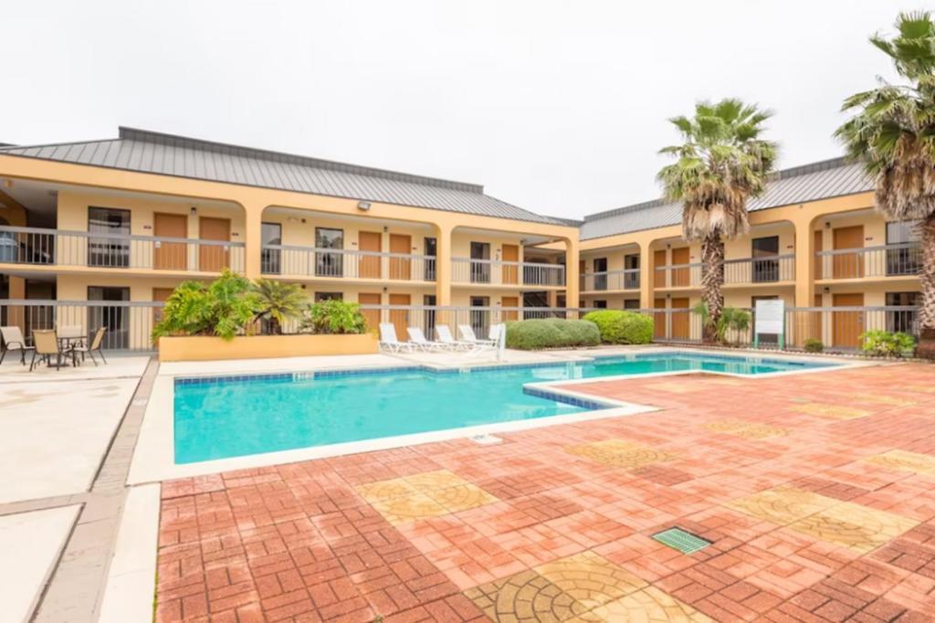 Oyo Hotel Baton Rouge Mid City Eksteriør billede