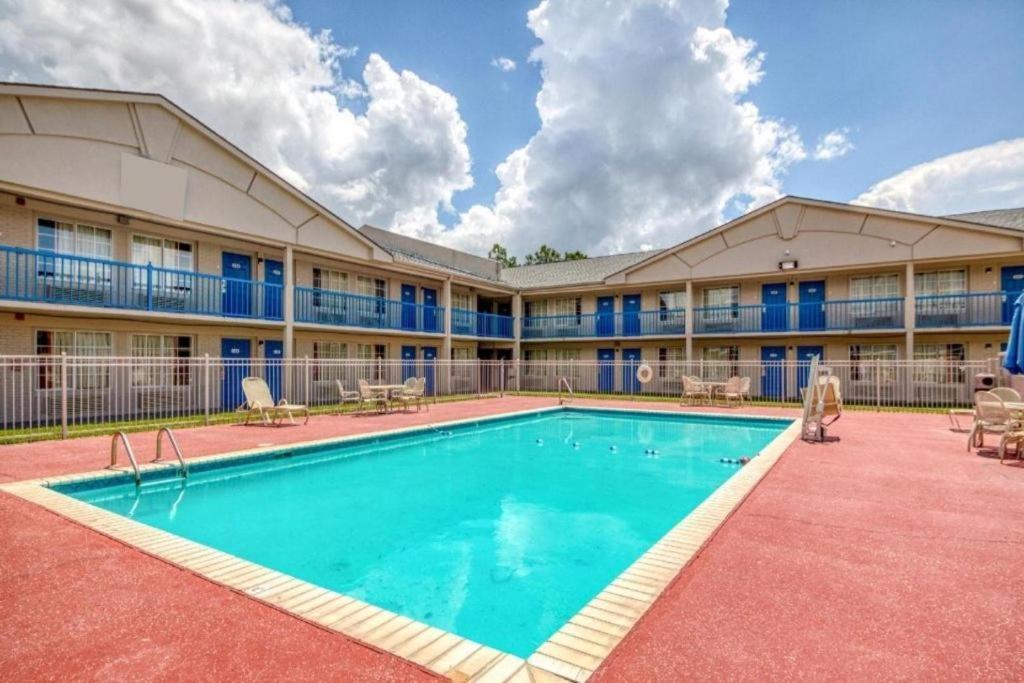 Oyo Hotel Baton Rouge Mid City Eksteriør billede