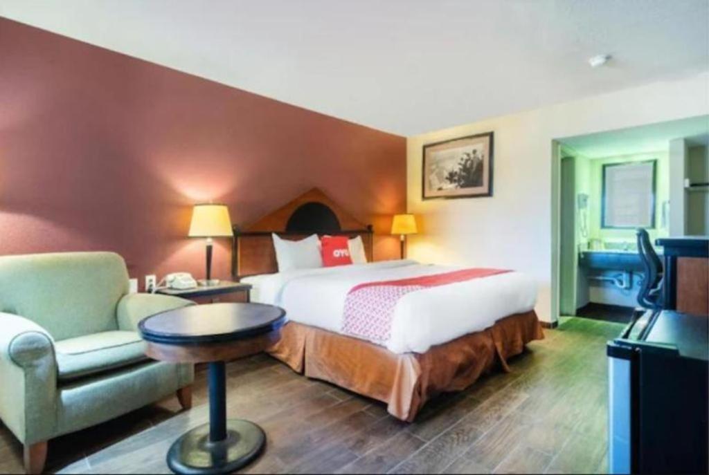 Oyo Hotel Baton Rouge Mid City Eksteriør billede